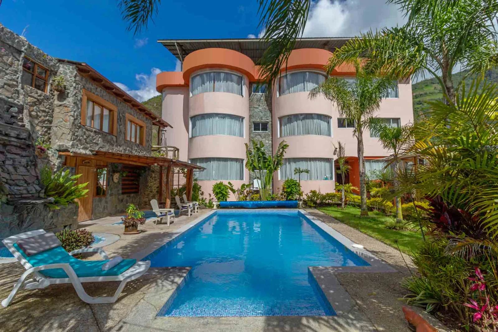 Napolitano Hotel in Baños de Agua Santa
